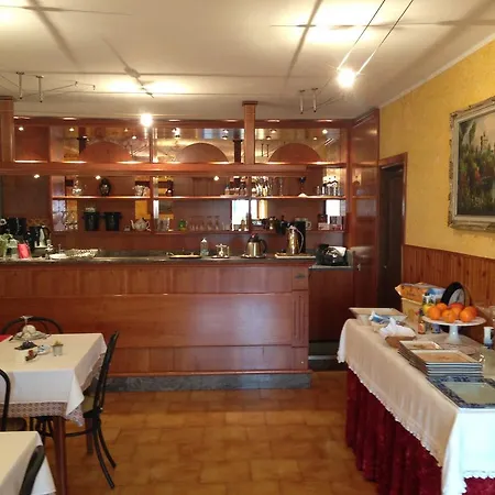 Oda ve Kahvaltı Alpina Toscolano Maderno